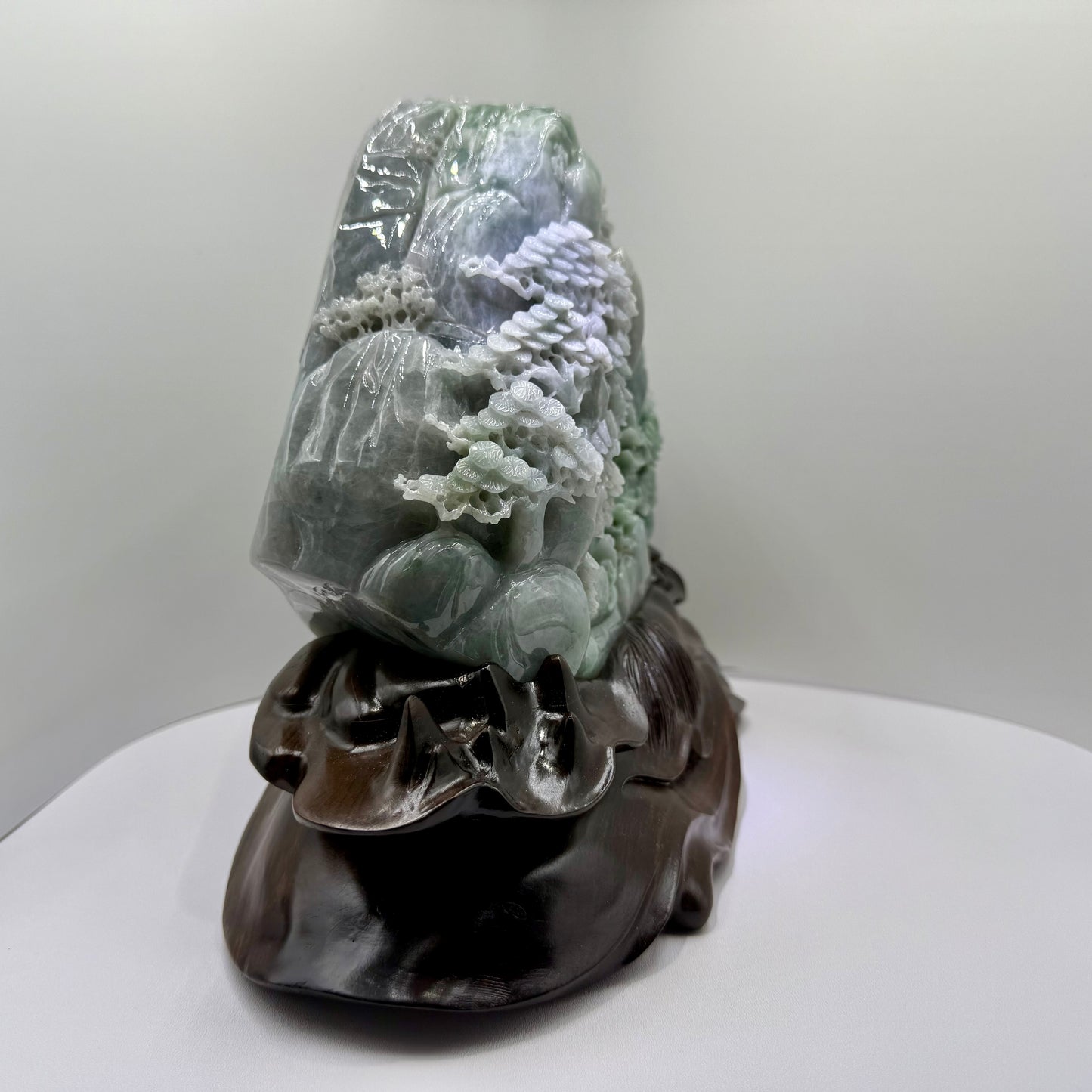 Jade High Mountain Flowing Water Big Showcase Display - 翡翠玉高山流水 (JM09)