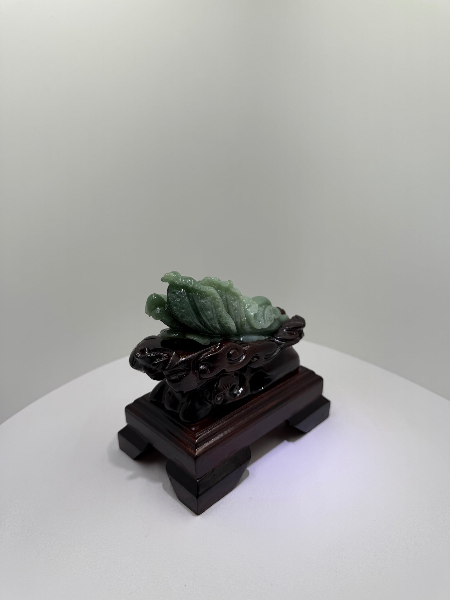 Jade Cabbage Display 翡翠玉A货 - Bai Cai 白菜