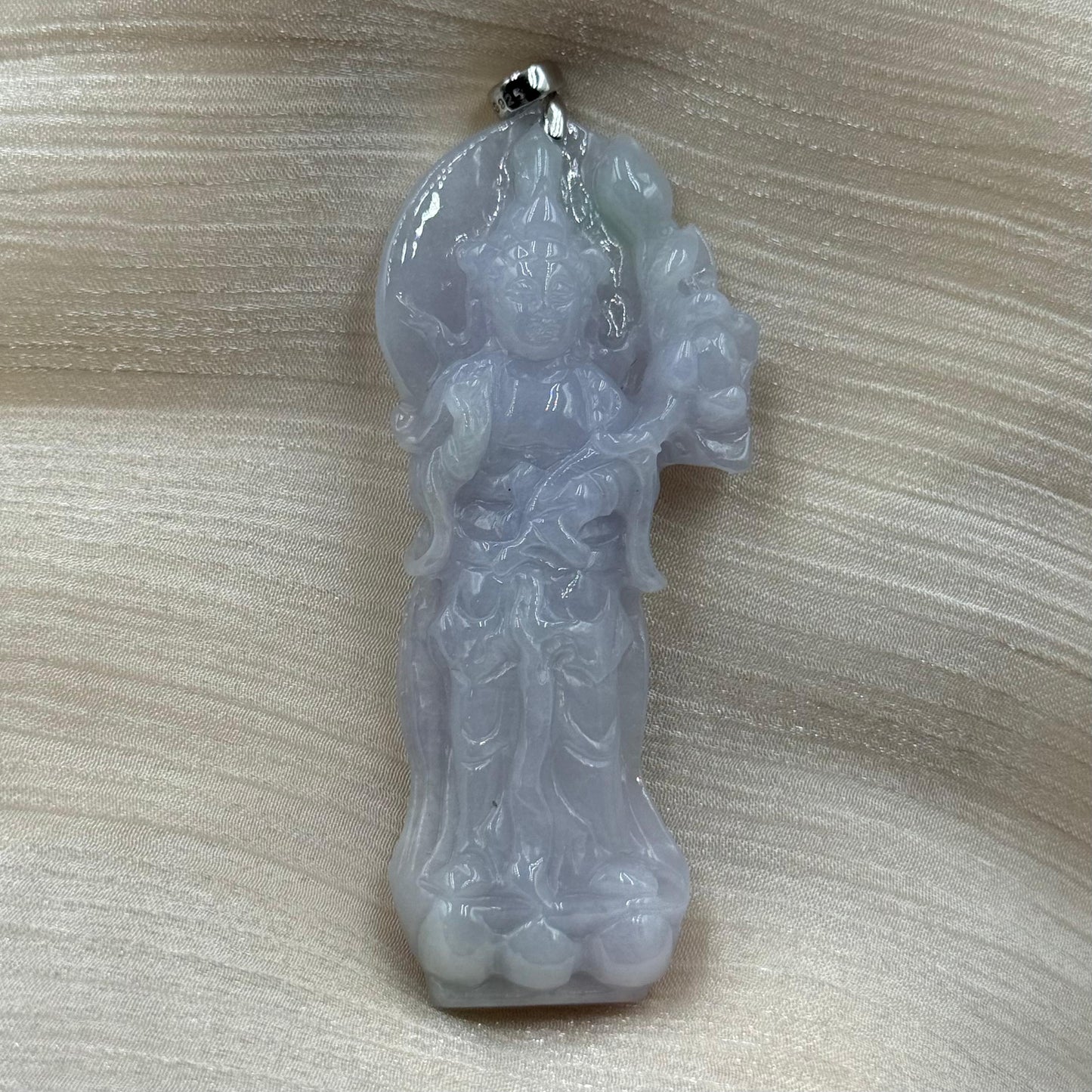Jade Lavender Guan Yin Pendant - 翡翠玉紫色观音牌