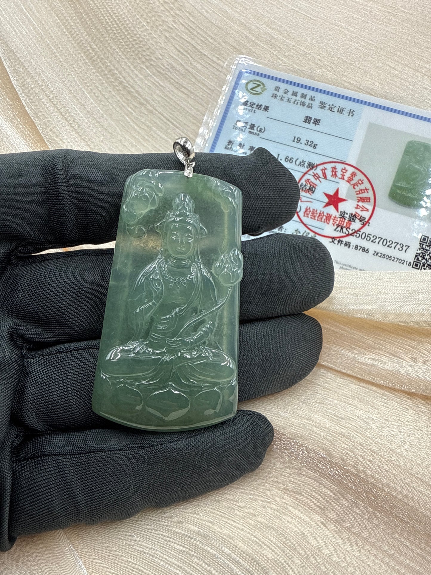 Jade Lotus Guan Yin Pendant - 翡翠玉莲花观音牌 LGY1