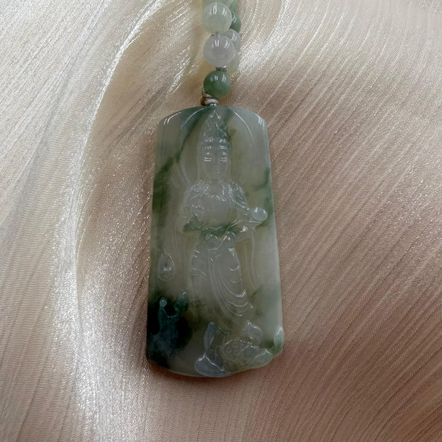 Jade Guan Yin Necklace with Pendant - 翡翠玉观音牌和项链