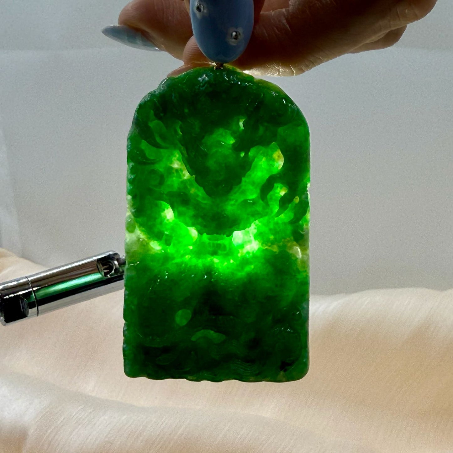 Jade Green Dragon Pendant with 18k gold - 天然翡翠玉 NGI Certified