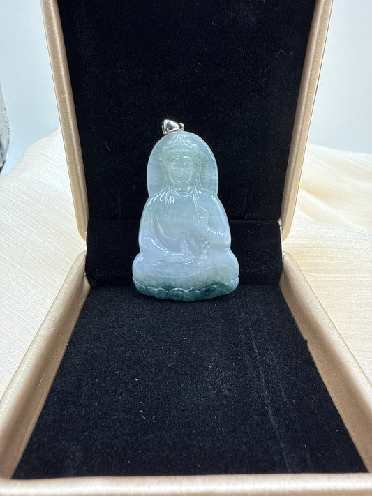 Jade GuanYin Pendant 18k white gold - 天然翡翠牌 NGI Certified